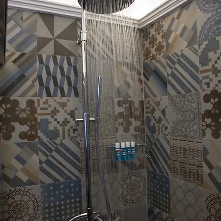 Apartmanhotel Venegoni Maison De Charme 4*